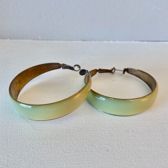 3 For $25! Vintage Enameled Crescent Hoop Earrings - Picture 4 of 5